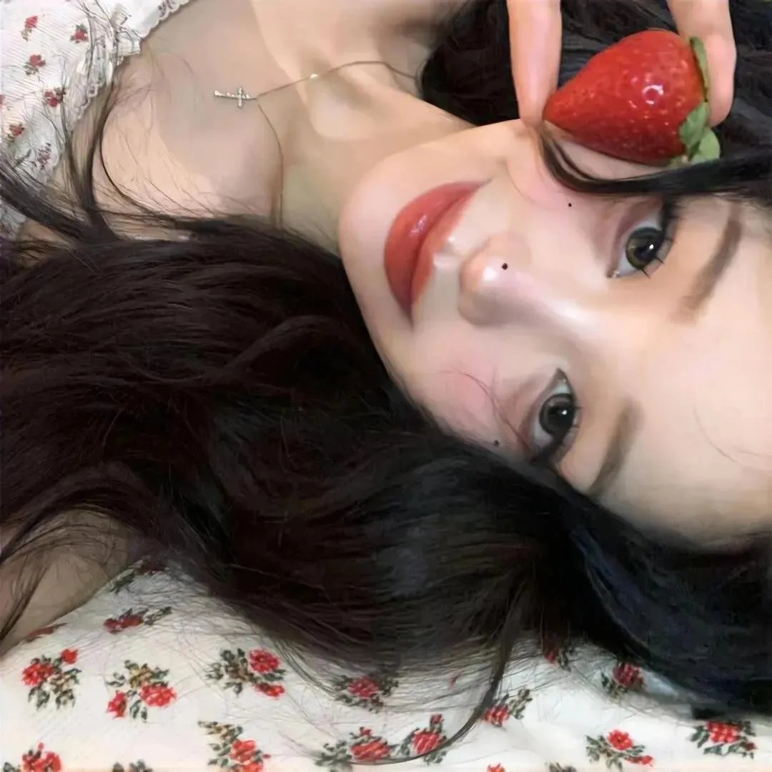 水中的女人